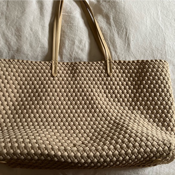 NAGHEDI Jet Setter Tote - Picture 2 of 8